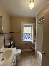 301 S Francis Ave in Lansing, MI - Building Photo - Building Photo
