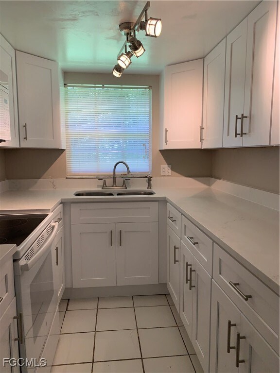 815 Courtington Ln in Ft. Myers, FL - Building Photo - Building Photo