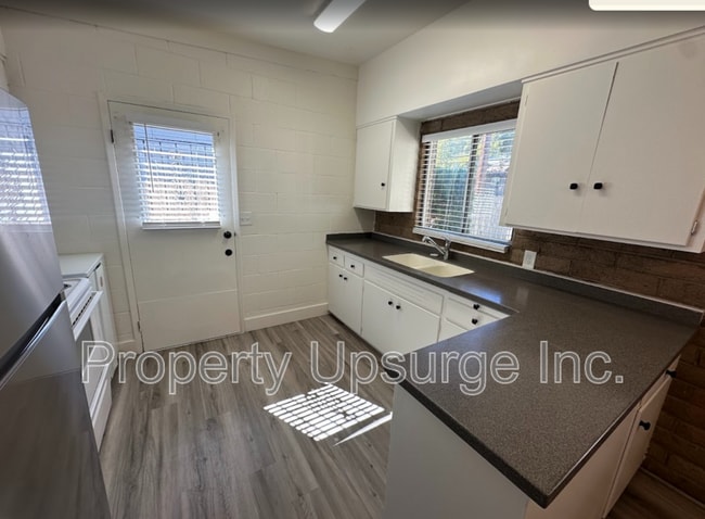 1431 Orange Ave in Redding, CA - Building Photo - Building Photo