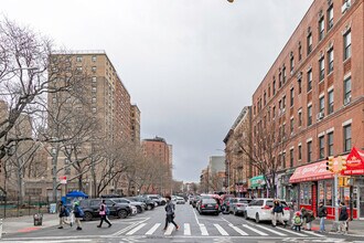 726 E 152nd St in Bronx, NY - Building Photo - Building Photo