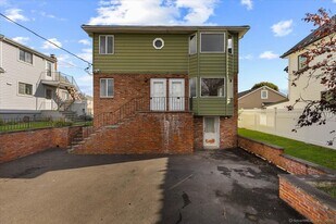 88 Horton St in Stamford, CT - Building Photo