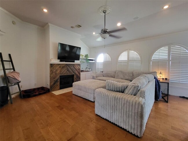 property at 10400 W Cave Loop