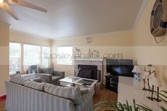 499 Drake Ave in Monterey, CA - Building Photo - Building Photo