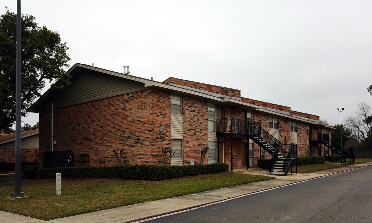 Dauphin Gate Apartments in Mobile, AL - Building Photo