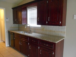 305 NE 46th St in Lawton, OK - Building Photo - Building Photo