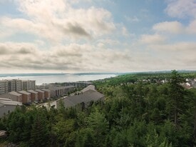 Charles 1 in Halifax, NS - Building Photo