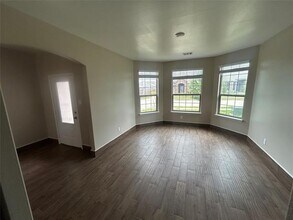 13724 Merchant Rd in Crowley, TX - Building Photo - Building Photo