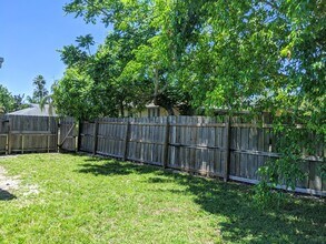 1350 Riverside Cir in Wellington, FL - Building Photo - Building Photo