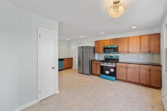 29 Thompson St in Port Jervis, NY - Building Photo - Building Photo