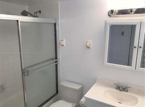 8977 SW 123rd Ct, Unit 107 in Miami, FL - Building Photo - Building Photo