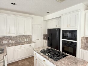5615 Bent Arbor Ln in Katy, TX - Building Photo - Building Photo
