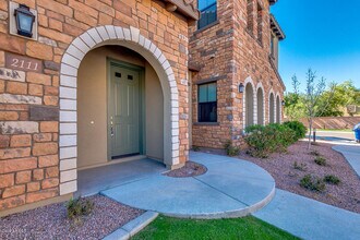 4777 S Fulton Ranch Blvd-Unit -2111 in Chandler, AZ - Foto de edificio - Building Photo