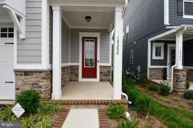 18200 Moss Gdn Rd in Dumfries, VA - Building Photo - Building Photo