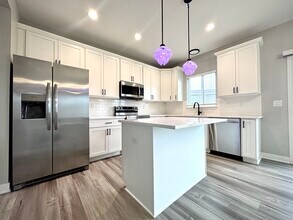 1502 NE Savana Dr in Grimes, IA - Building Photo - Building Photo