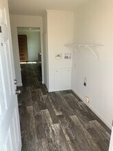 306 E 37th Pl in Bellevue, NE - Building Photo - Building Photo