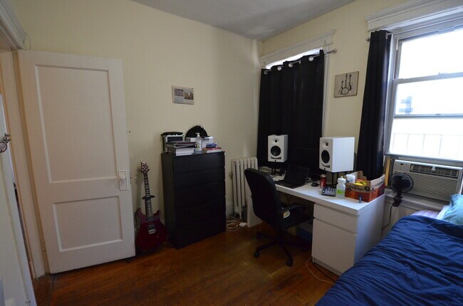 80 Kilmarnock St, Unit 27 in Boston, MA - Building Photo - Building Photo