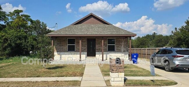 property at 2808 S 8th St