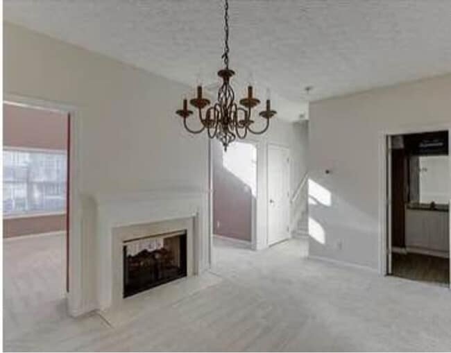 1118 Montague Pl Ct in Lawrenceville, GA - Foto de edificio - Building Photo