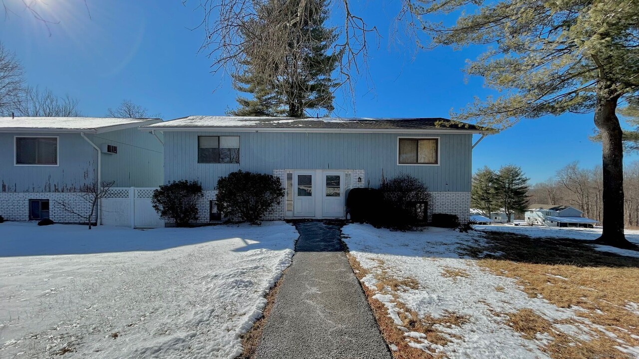 5 Cedarbrook Rd in Brookfield, CT - Building Photo