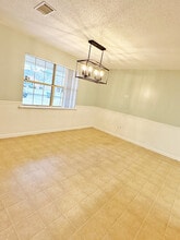 714 Robin Hood Dr in Hinesville, GA - Building Photo - Building Photo