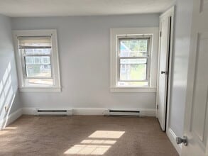 41 Evergreen Ave in New London, CT - Building Photo - Building Photo