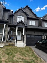 138 Rosie St in Blue Mountains, ON - Building Photo