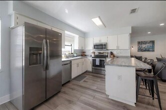 2112 W State St in Tampa, FL - Building Photo - Building Photo