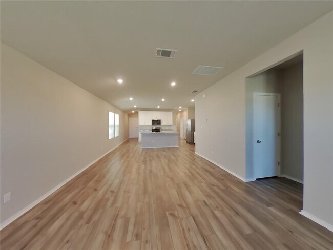 5104 Saddle Clb Dr in Georgetown, TX - Foto de edificio - Building Photo