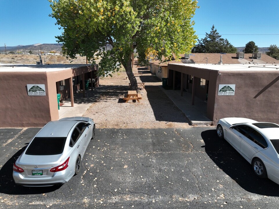 Mt Taylor Apartments in Grants, NM - Building Photo