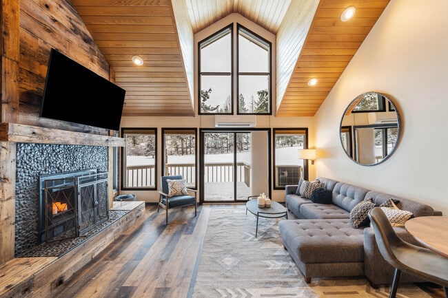 property at 181 Golf Terrace