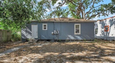3060 21st Ave S in St. Petersburg, FL - Building Photo - Building Photo