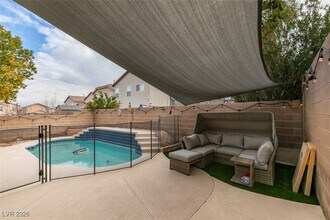 6341 W Haleh Ave in Las Vegas, NV - Building Photo - Building Photo