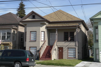 2117 Lincoln Ave in Alameda, CA - Building Photo - Building Photo