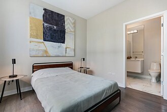 1965 N Campbell Ave in Chicago, IL - Building Photo - Building Photo