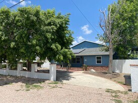 4511 Barnard St in Simi Valley, CA - Building Photo