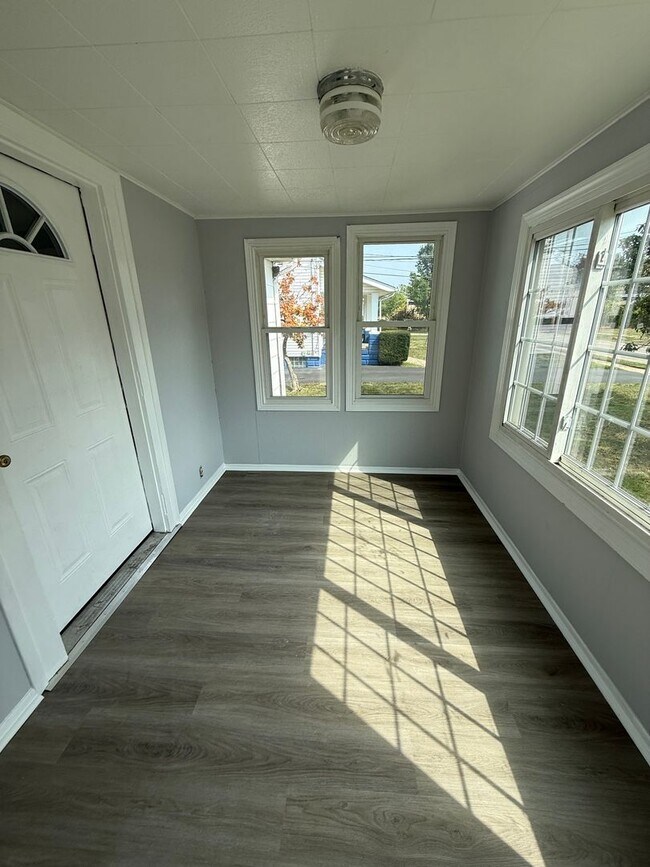 21431 North St in Euclid, OH - Building Photo - Building Photo