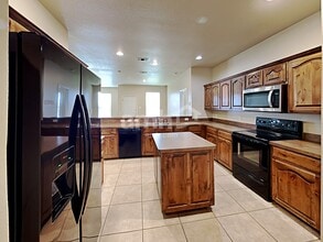 1224 Dianthus Dr in Crowley, TX - Building Photo - Building Photo