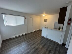 26 Crandall Hill Rd in Montville, CT - Building Photo - Building Photo
