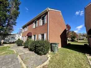 106 Lakehurst Ave in Salem, VA - Building Photo - Building Photo