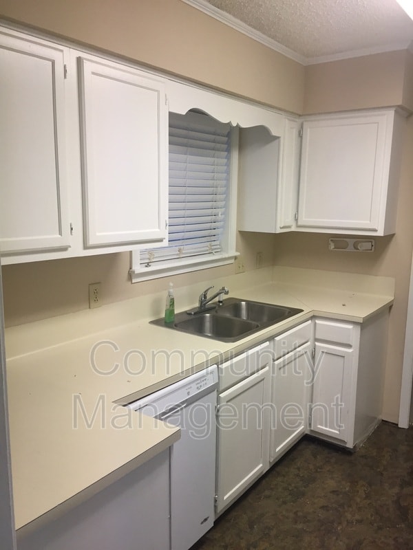 1540 Sharlo Ave in Baton Rouge, LA - Building Photo - Building Photo