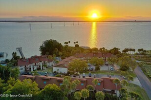 2929 Kirkland Rd NE in Palm Bay, FL - Building Photo