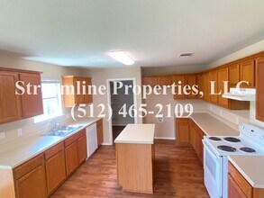 13601 Lyndon B Johnson St in Manor, TX - Building Photo - Building Photo