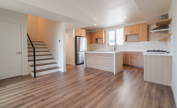2555 Thurman Ave in Los Angeles, CA - Building Photo - Building Photo