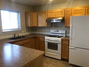 1124 SW Lost Trail Dr in Pullman, WA - Building Photo - Building Photo