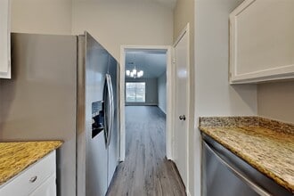 4311 Duesenberg Ct in Pearland, TX - Building Photo - Building Photo