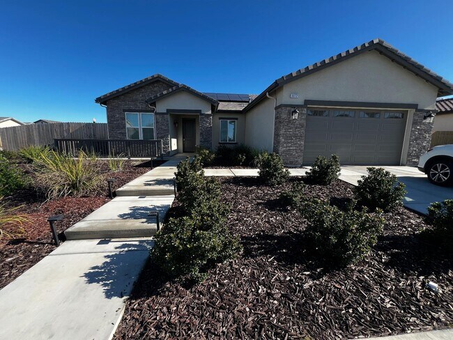 3072 19th Ave in Kingsburg, CA - Building Photo - Building Photo