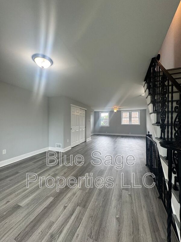398 Westmont Dr in Collingdale, PA - Building Photo - Building Photo