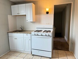 218 E Liberty St in Lancaster, PA - Building Photo