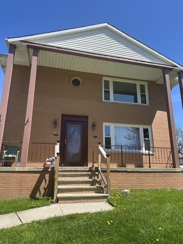 property at 186 Logan St