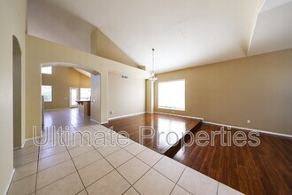 6336 W Misty Willow Ln in Glendale, AZ - Building Photo - Building Photo
